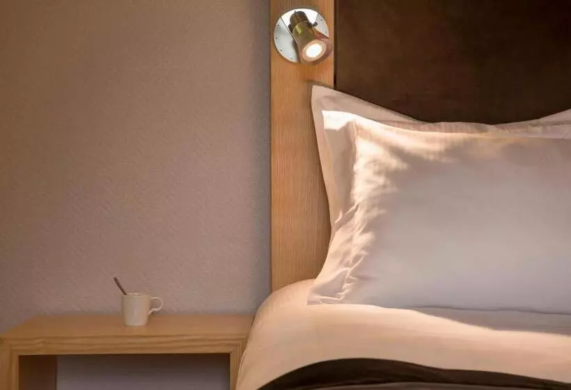 Отель The Originals Boutique, Hôtel Du Pont Roupt, Mende