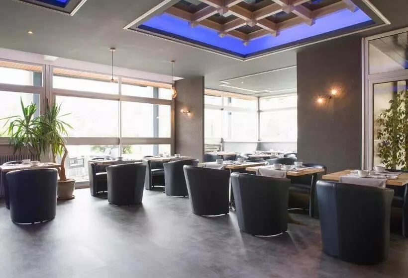 Отель The Originals Boutique, Hôtel Du Pont Roupt, Mende