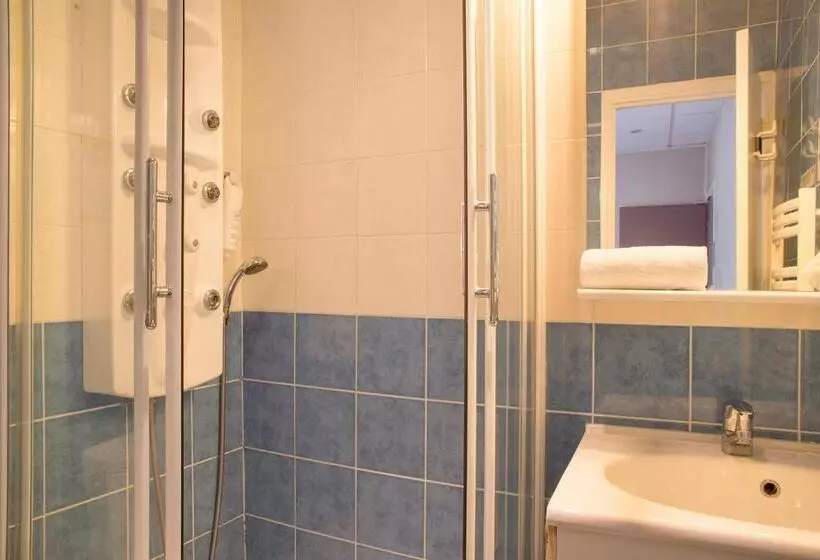 Отель The Originals Boutique, Hôtel Du Pont Roupt, Mende