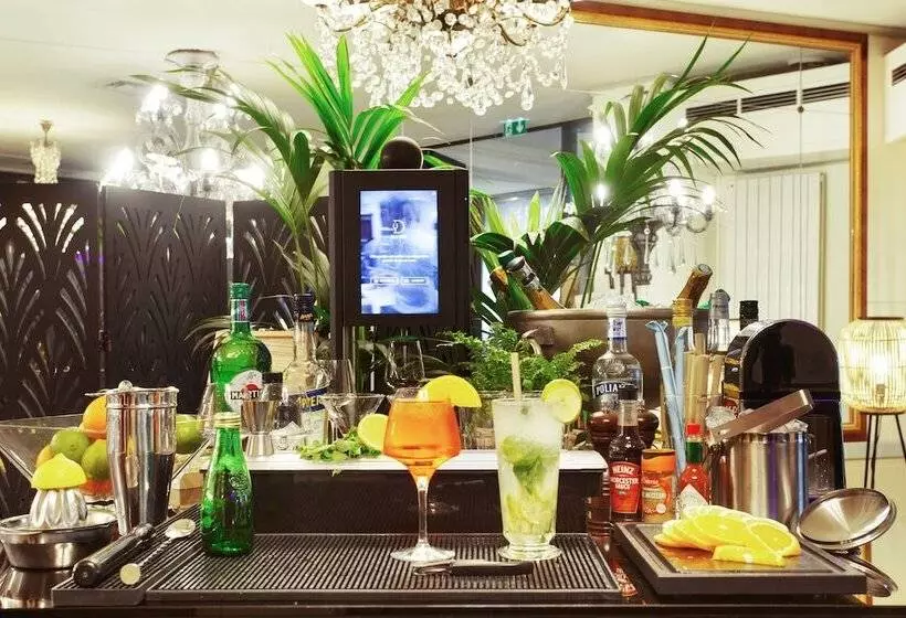 Hotel Trianon Rive Gauche