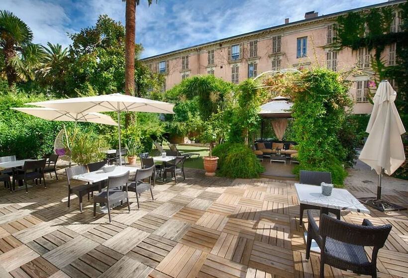 هتل Villa Victoria