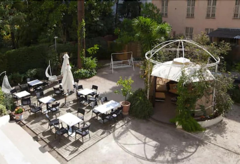 هتل Villa Victoria