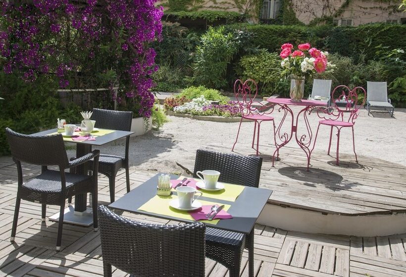 هتل Villa Victoria