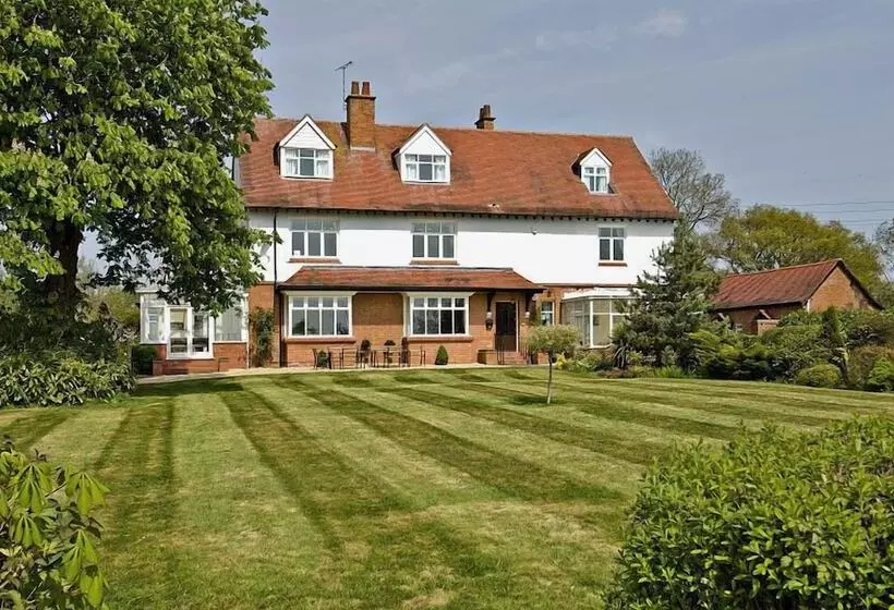 Ashleigh House Hot Tub, Snooker Table, Sleeps 24