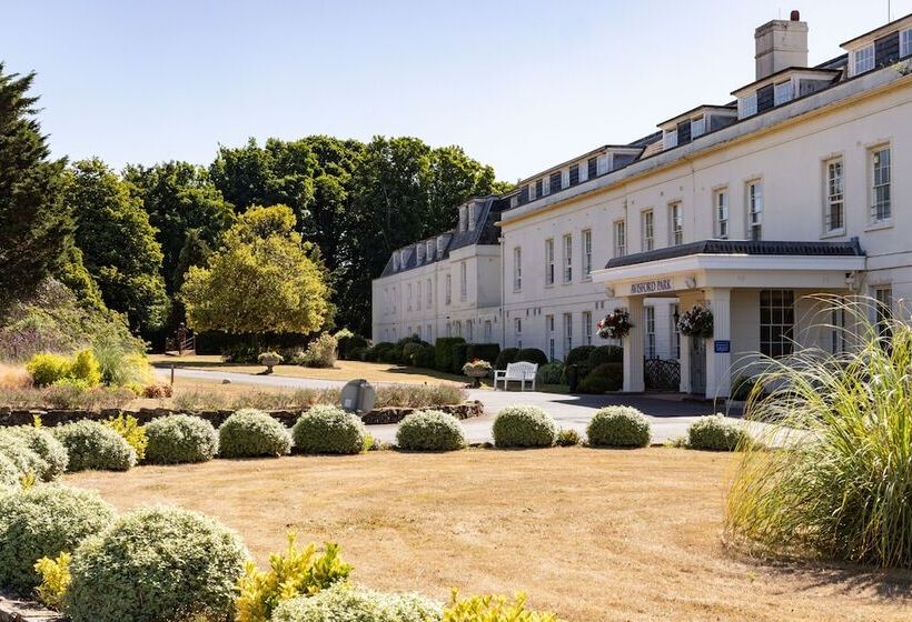فندق Avisford Park