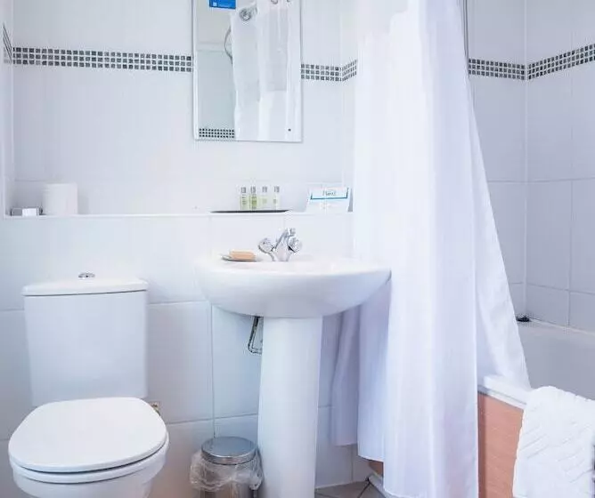 Отель Avisford Park