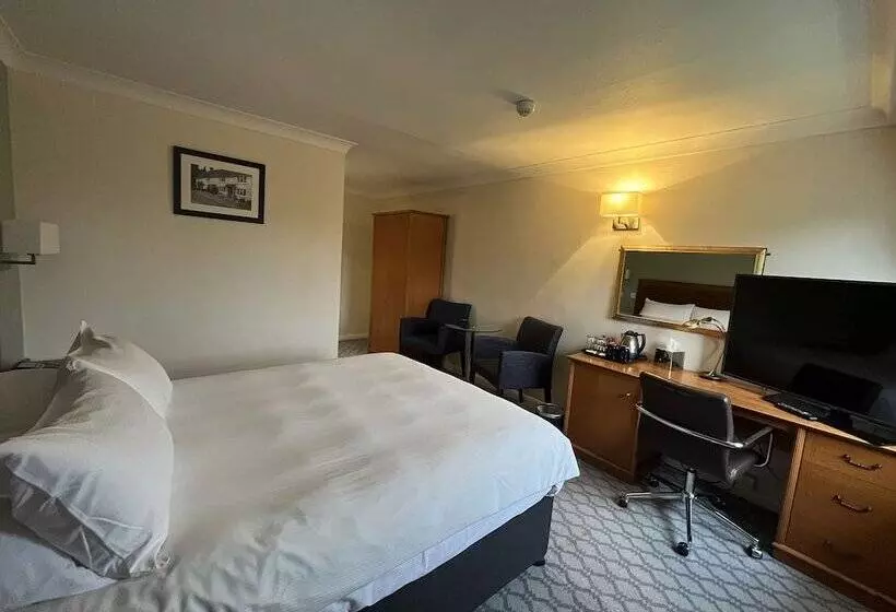 Отель Avisford Park