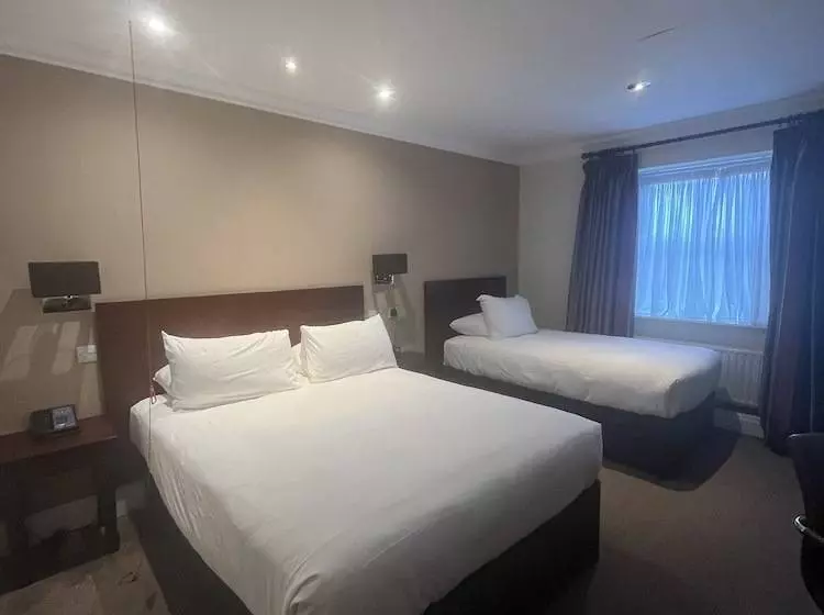 Отель Avisford Park