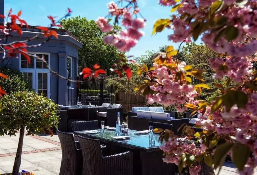 בית מלון כפרי Balmer Lawn