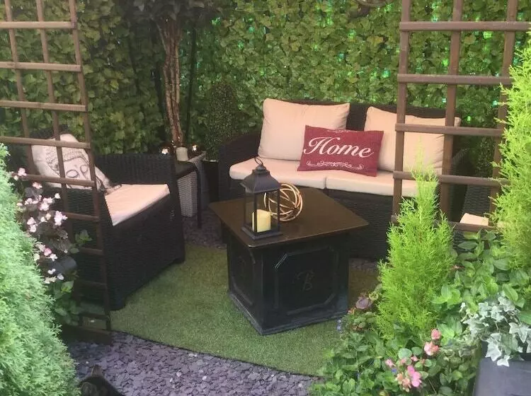 Brookside Hotel & Restaurant ,suitable For Solo Travelers, Couples, Families, Groups Education Trips