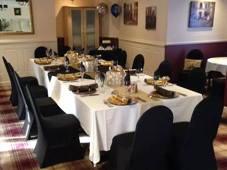 Brookside Hotel & Restaurant ,suitable For Solo Travelers, Couples, Families, Groups Education Trips