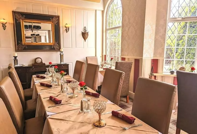 Brookside Hotel & Restaurant ,suitable For Solo Travelers, Couples, Families, Groups Education Trips