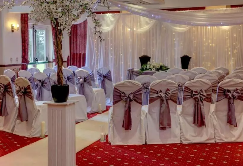 Burnley North Oaks Hotel And Leisure Club