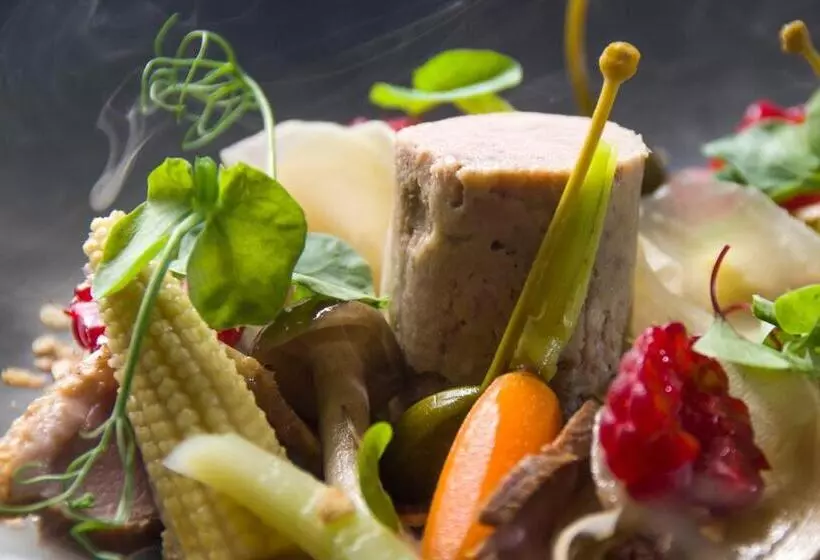 בית מלון כפרי Chateau La Chaire