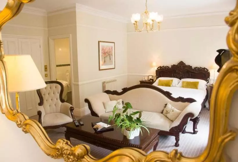 בית מלון כפרי Chateau La Chaire