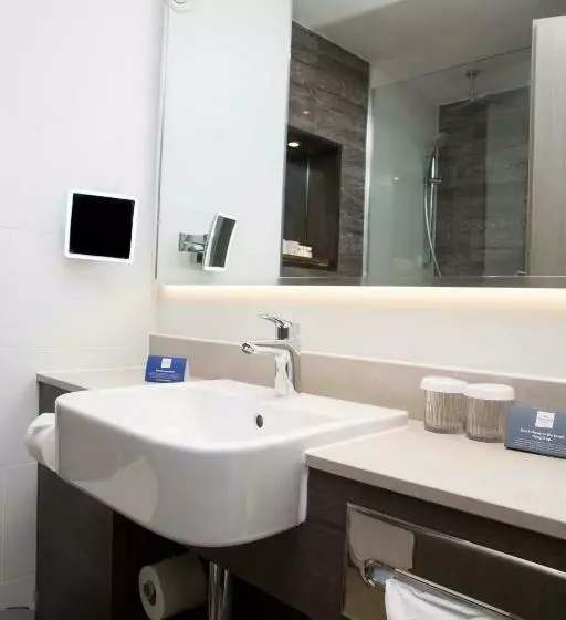 Hotel Crowne Plaza Basingstoke, An Ihg