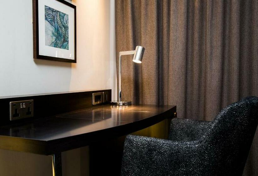 호텔 Crowne Plaza Basingstoke, An Ihg