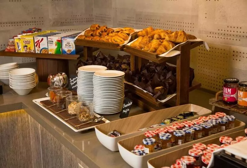 Hotel Crowne Plaza Basingstoke, An Ihg