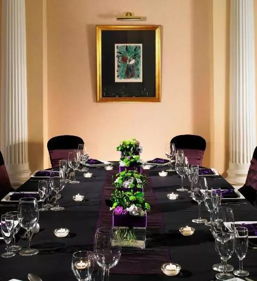 Delta Hotels By Marriott Edinburgh