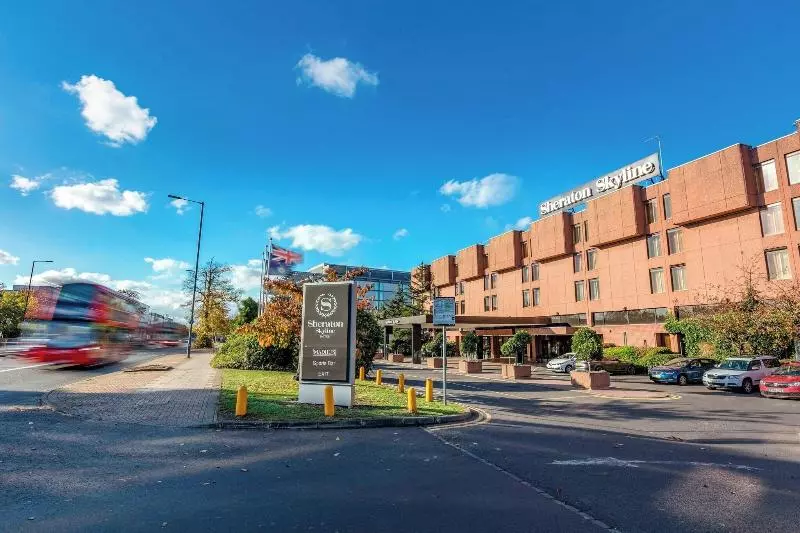 Sheraton Skyline Hotel London Heathrow