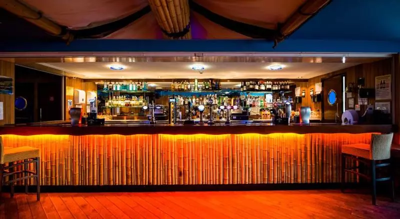 호텔 The Liner At Liverpool