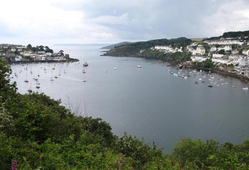 בית מלון כפרי The Old Ferry Inn