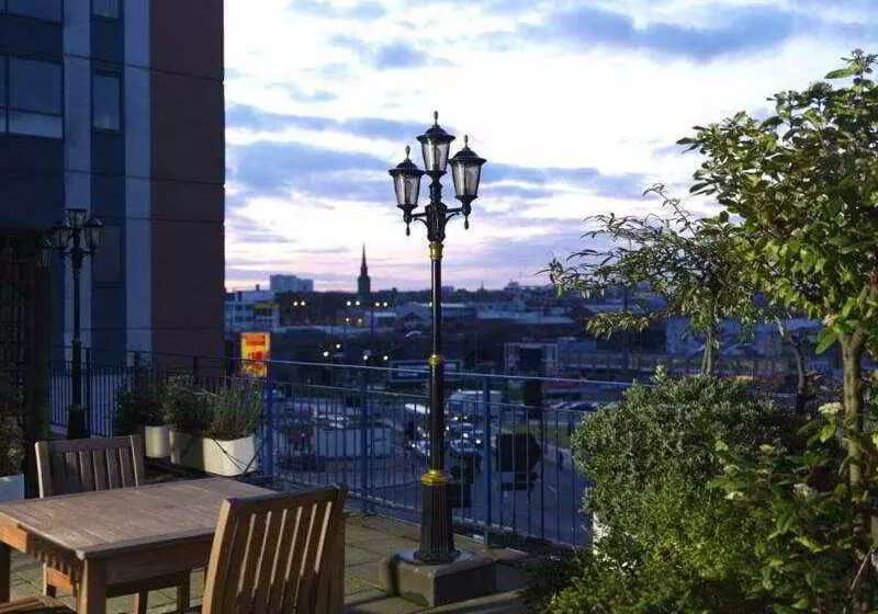 The Royal Angus Hotel