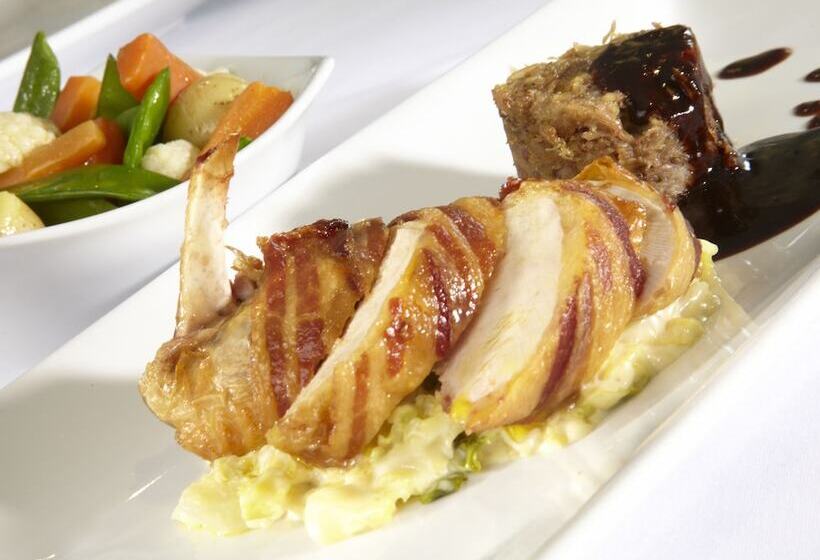 فندق Three Ways House