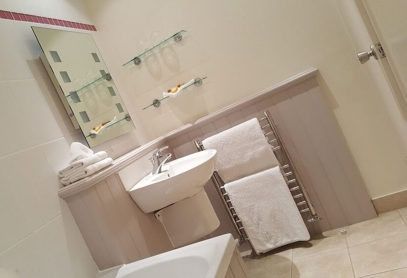 فندق Three Ways House