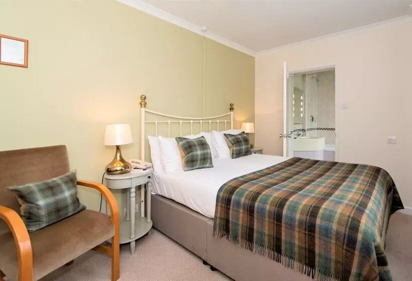 Hotel Three Ways House