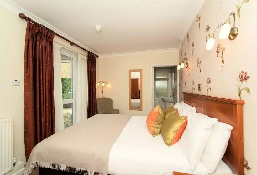 Hotel Three Ways House