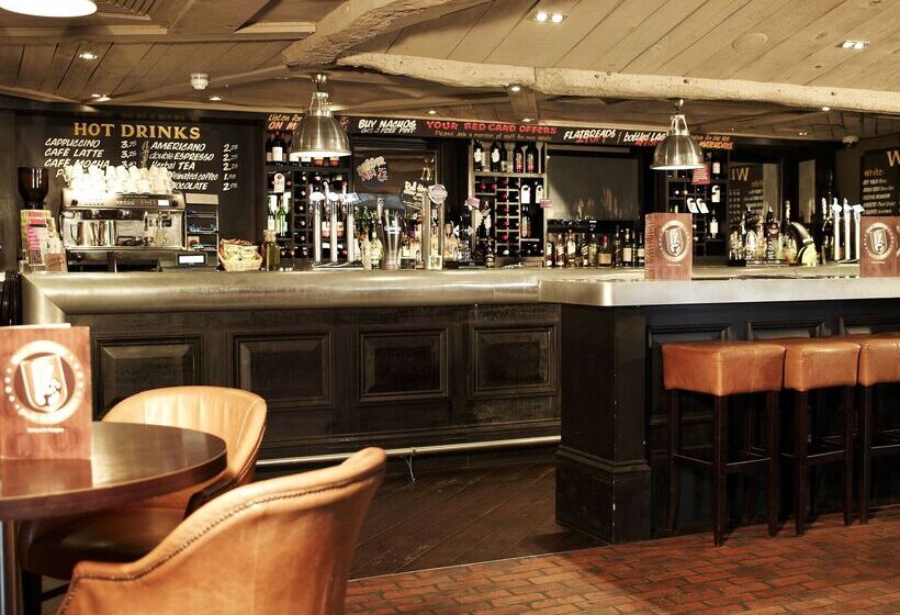 Village Hotel Manchester Hyde