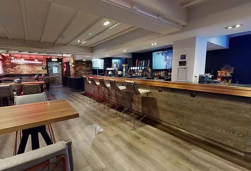 Village Hotel Manchester Hyde