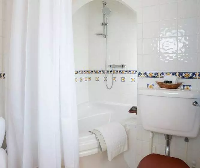 La Collinette Hotel, Cottages & Apartments