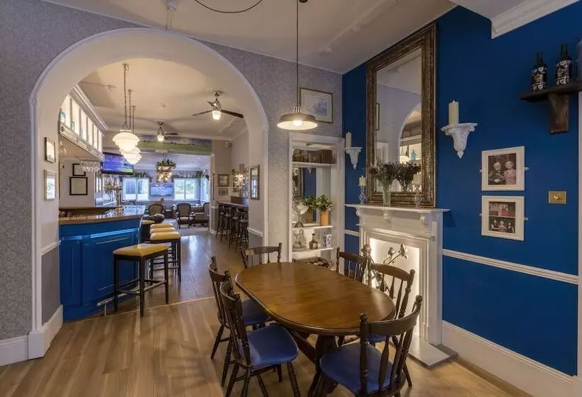 La Collinette Hotel, Cottages & Apartments