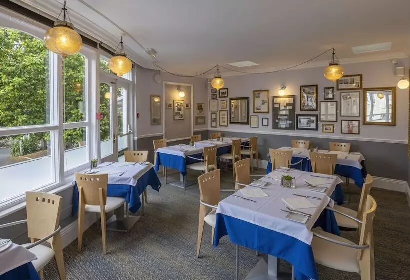 La Collinette Hotel, Cottages & Apartments