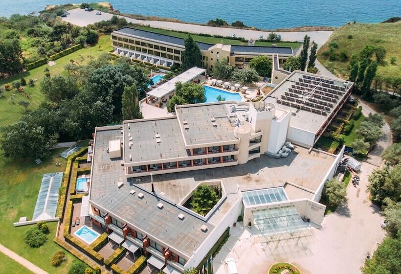 Alexander Beach Hotel & Spa