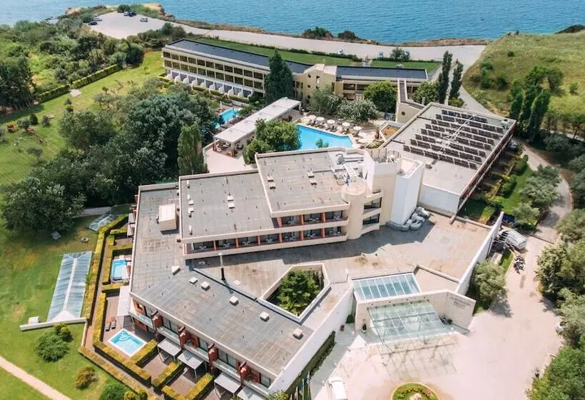 Alexander Beach Hotel & Spa