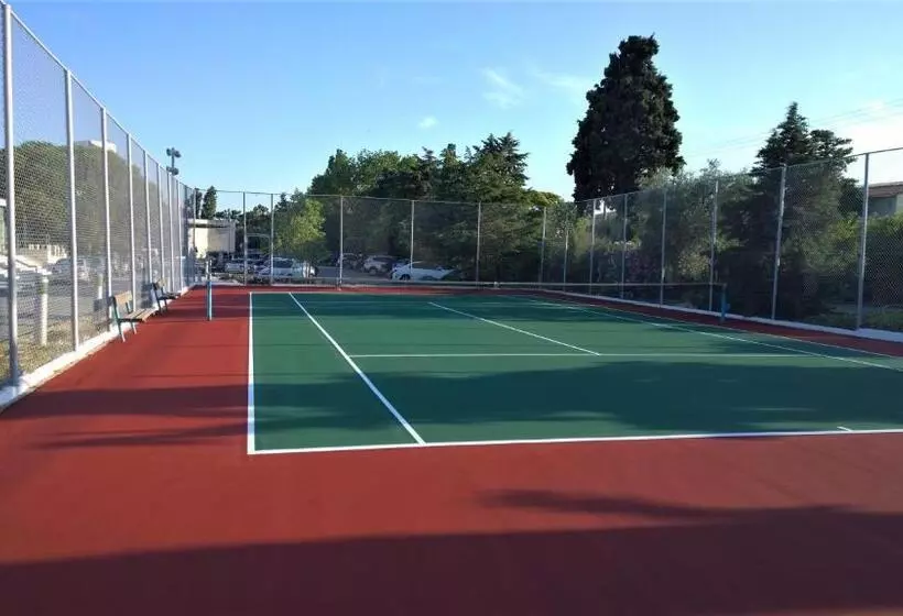 Alexander Beach Hotel & Spa