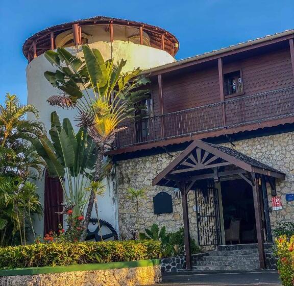 هتل Auberge De La Vieille Tour