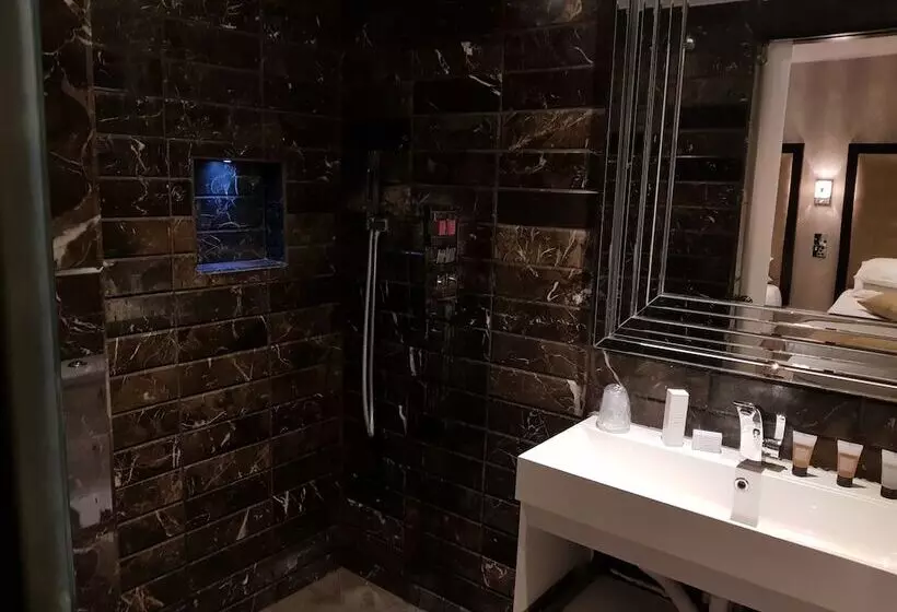 هتل Duke Of Leinster