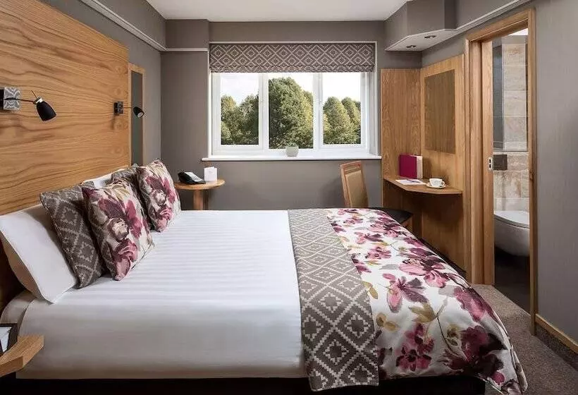 Fairlawns, Hotel And Spa