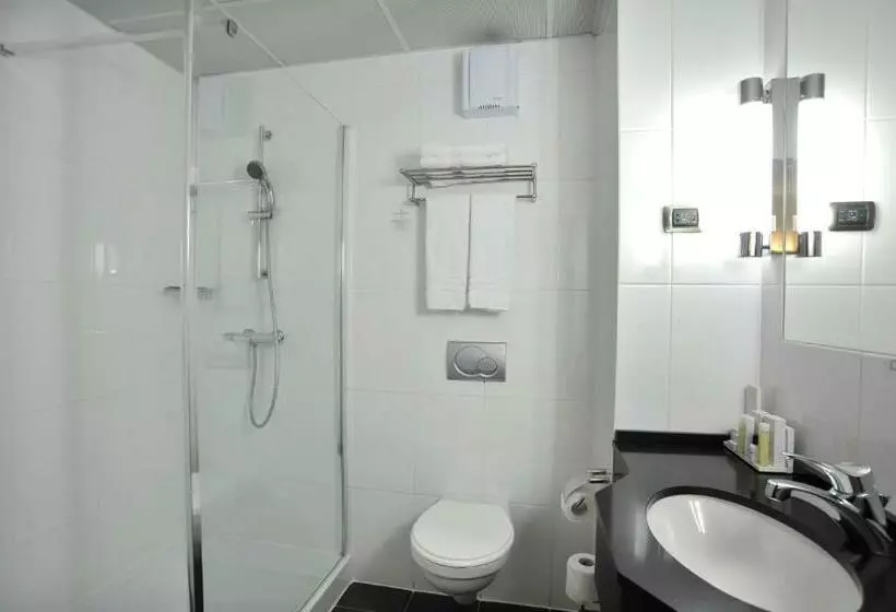 Hotel Golden Tulip Accra