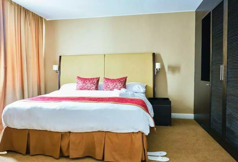 Hotel Golden Tulip Accra