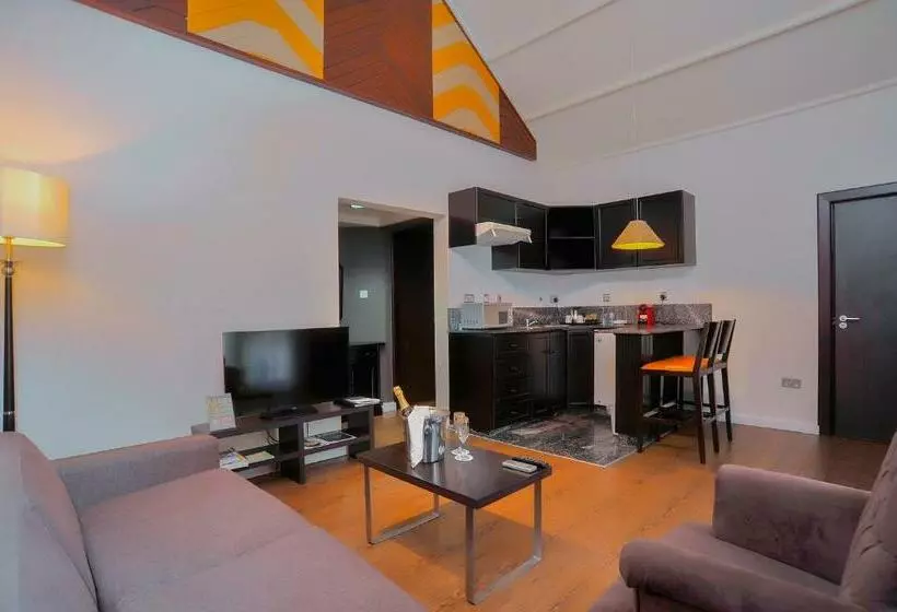 Hotel Golden Tulip Accra