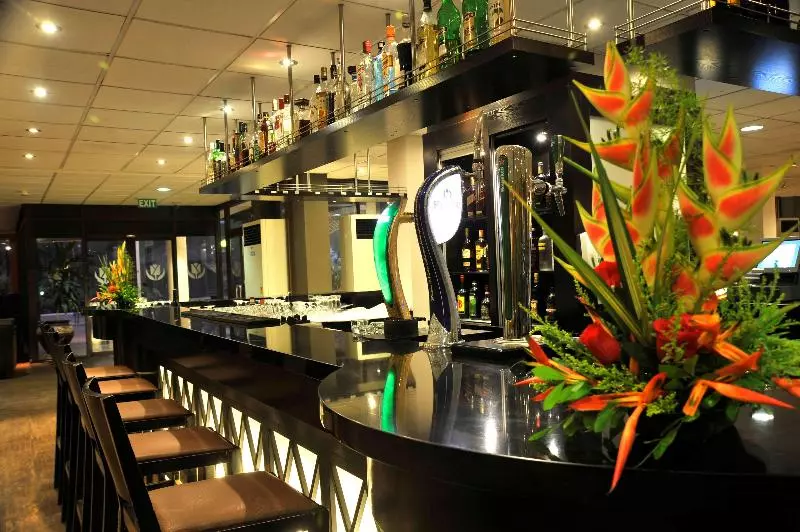 ホテル Golden Tulip Accra