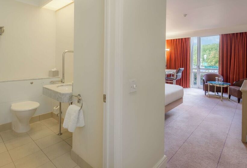 ホテル Hilton Leicester