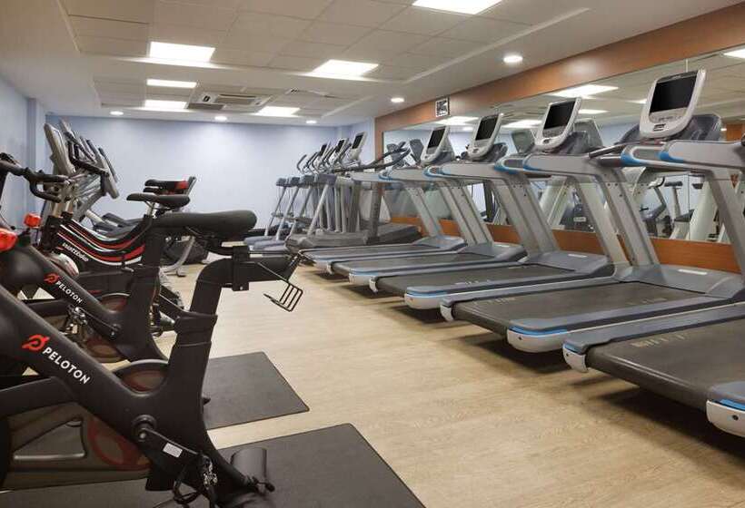 ホテル Hilton Leicester