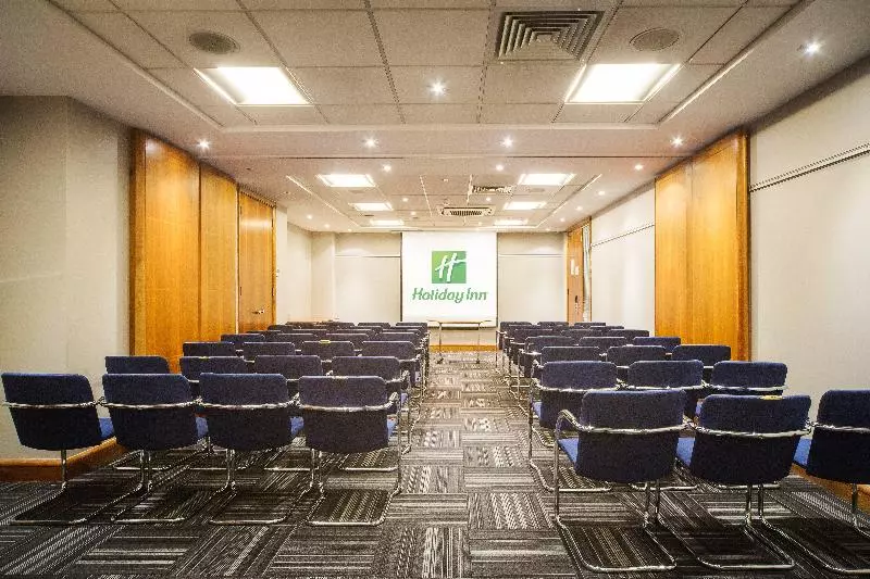 Отель Holiday Inn High Wycombe M40, Jct.4, An Ihg