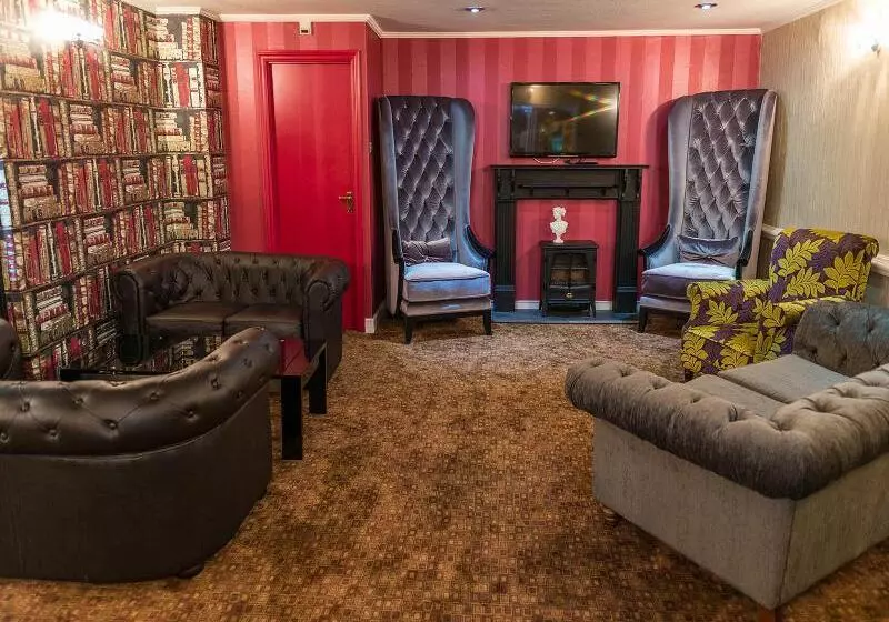 Ivy Bush Royal Hotel By Compass Hospitality